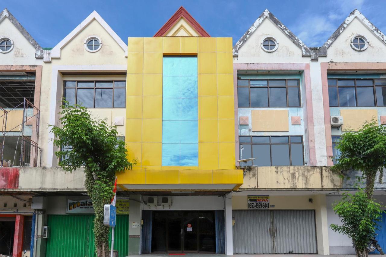 ホテル Good Sleep Balikpapan Mitra Reddoorz エクステリア 写真