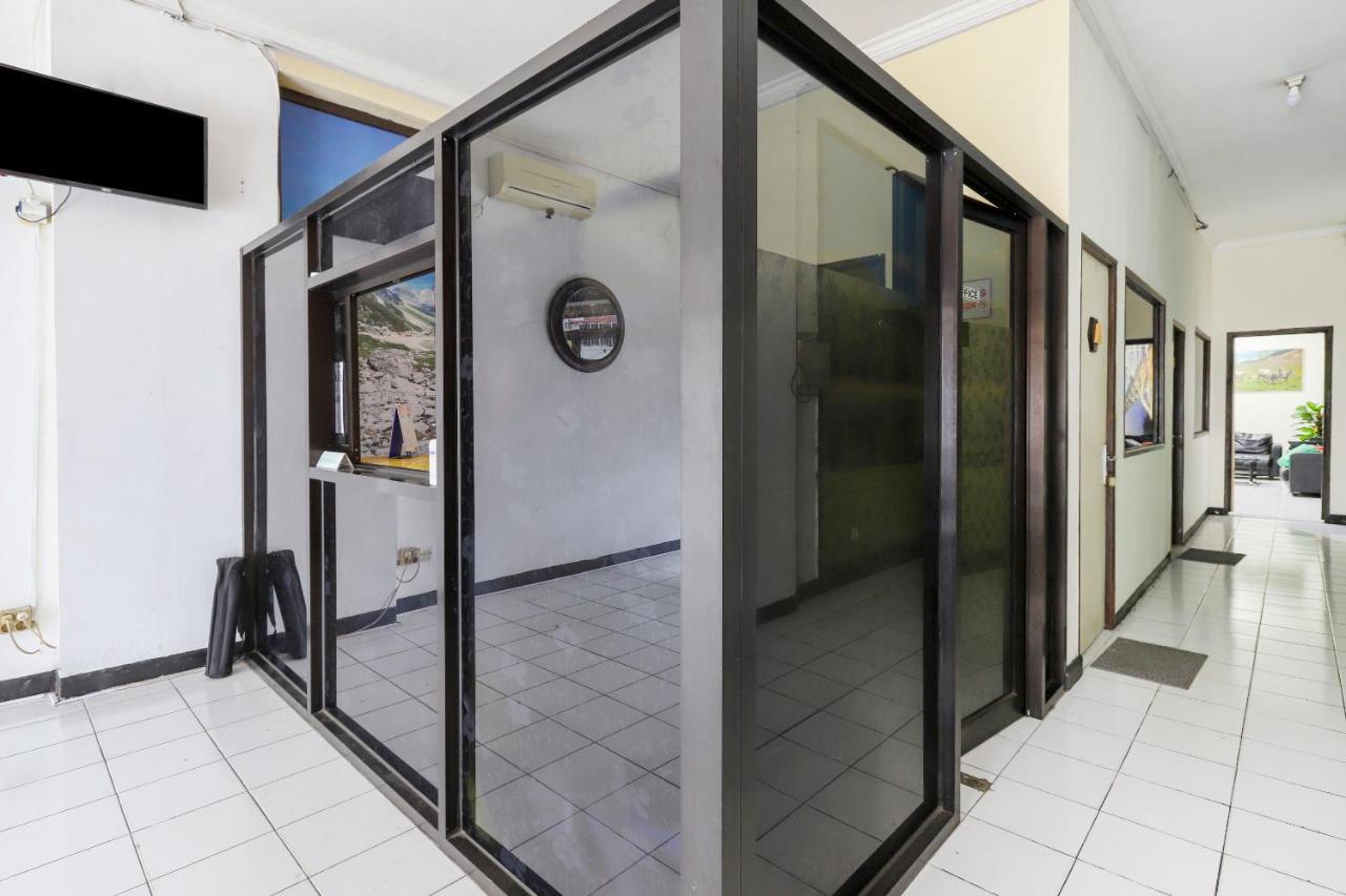 ホテル Good Sleep Balikpapan Mitra Reddoorz エクステリア 写真
