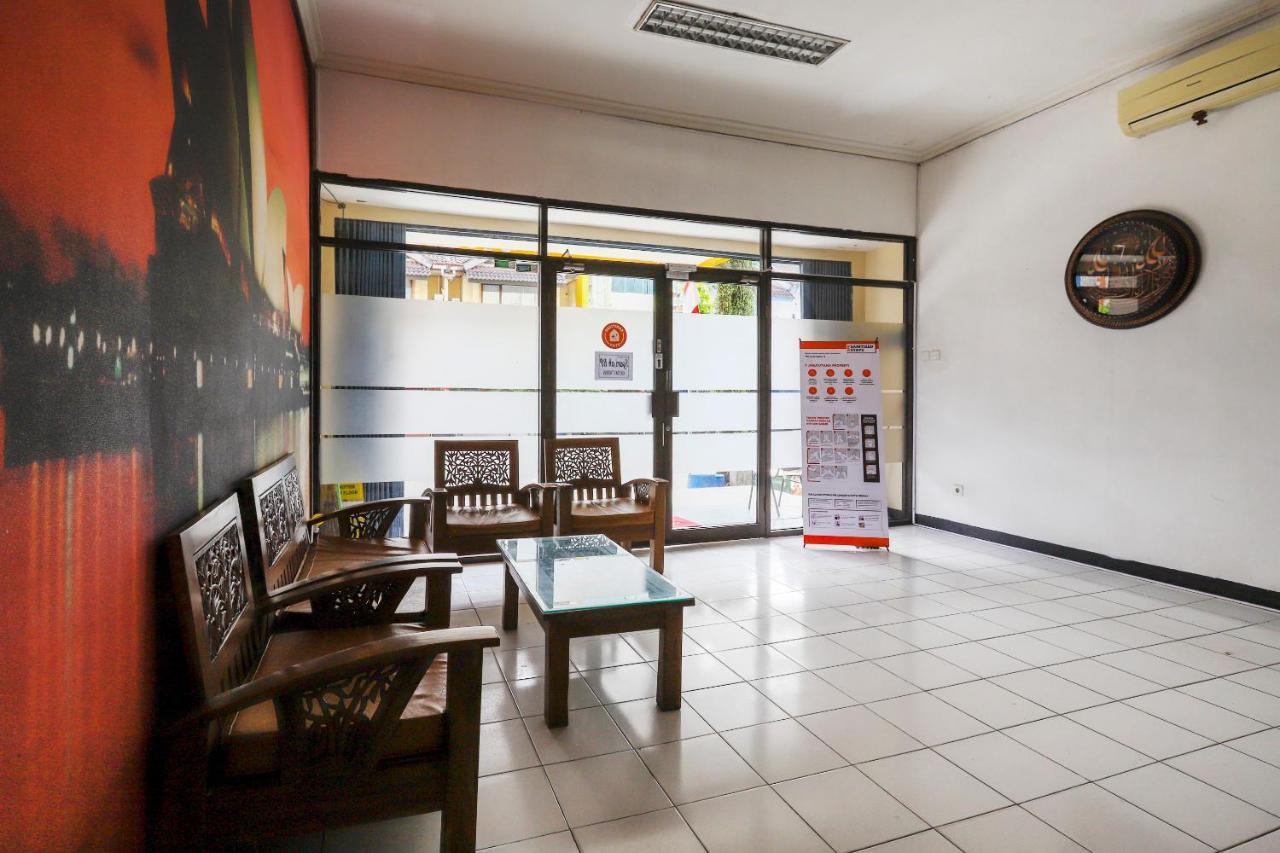 ホテル Good Sleep Balikpapan Mitra Reddoorz エクステリア 写真