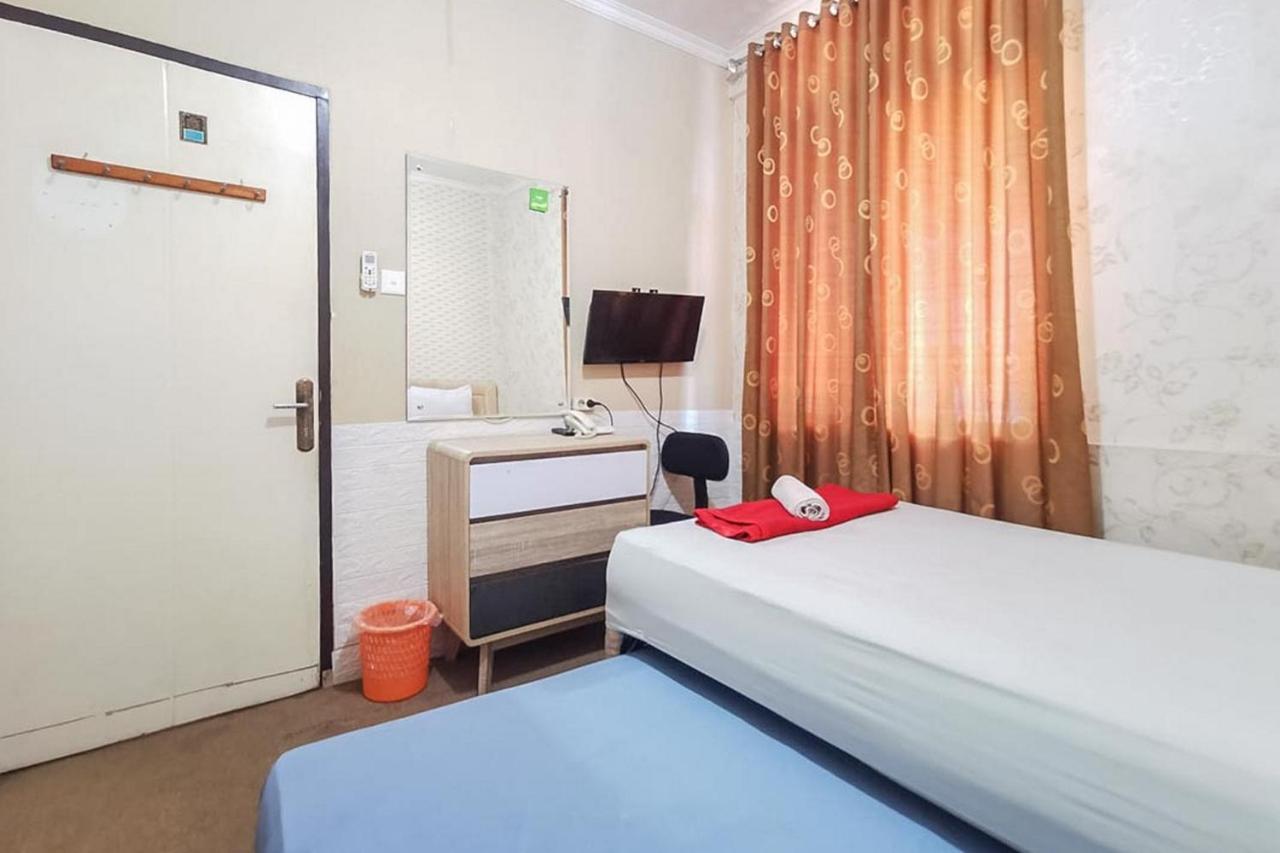 ホテル Good Sleep Balikpapan Mitra Reddoorz エクステリア 写真