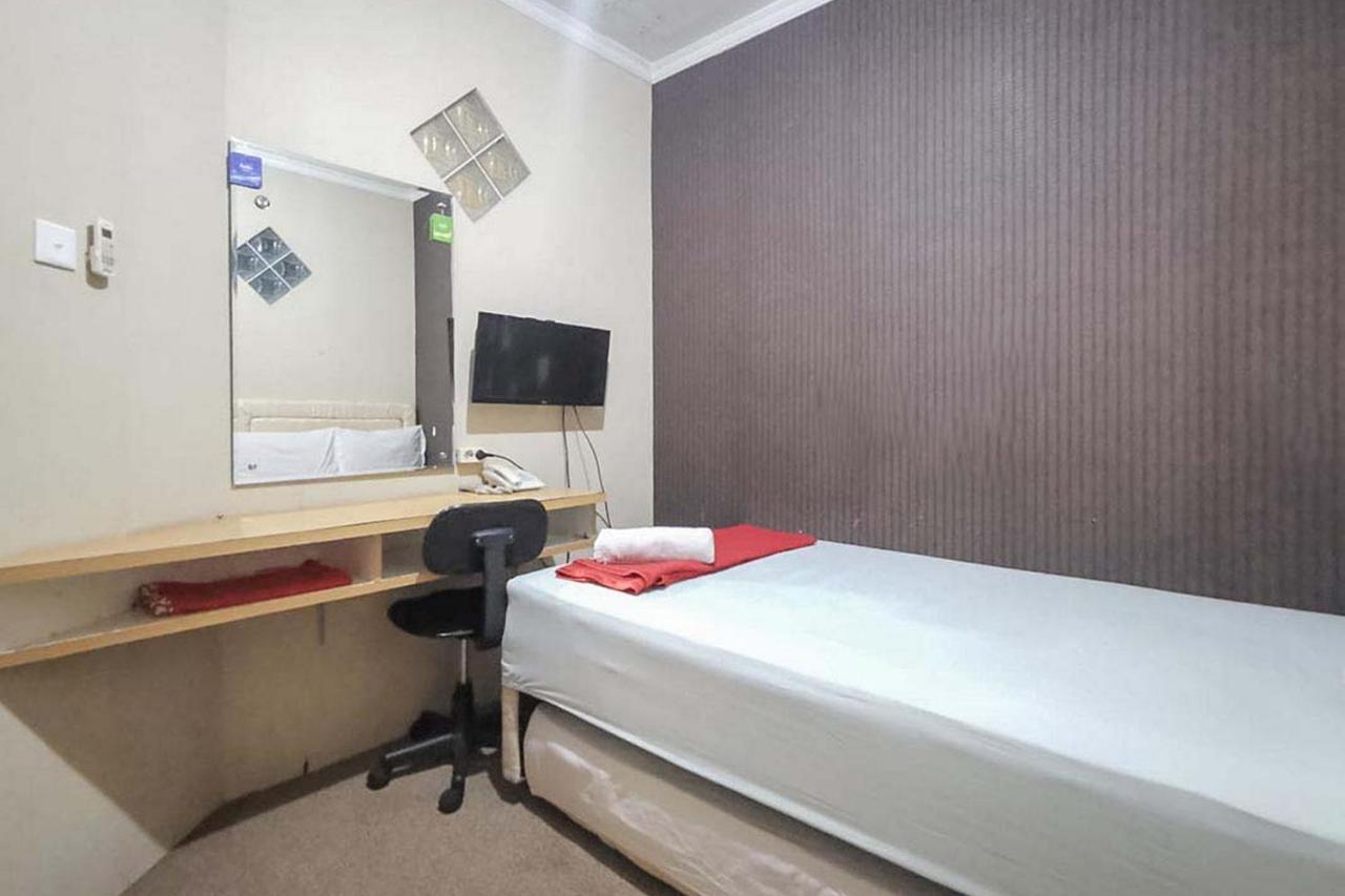 ホテル Good Sleep Balikpapan Mitra Reddoorz エクステリア 写真