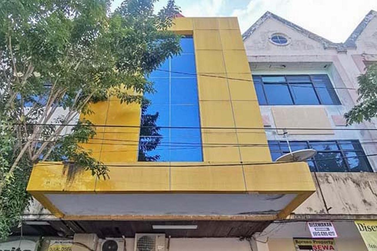 ホテル Good Sleep Balikpapan Mitra Reddoorz エクステリア 写真